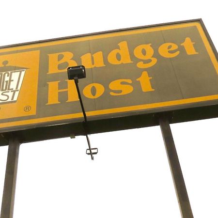 Budget Host Airport Inn Waterville Exteriér fotografie