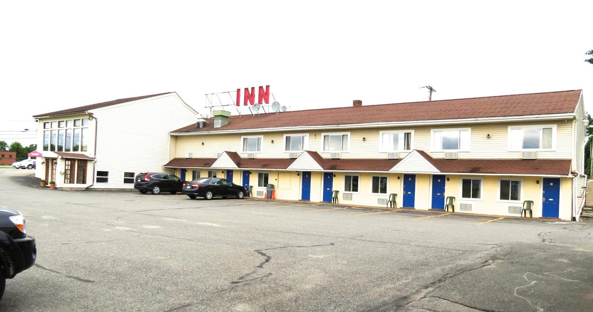 Budget Host Airport Inn Waterville Exteriér fotografie